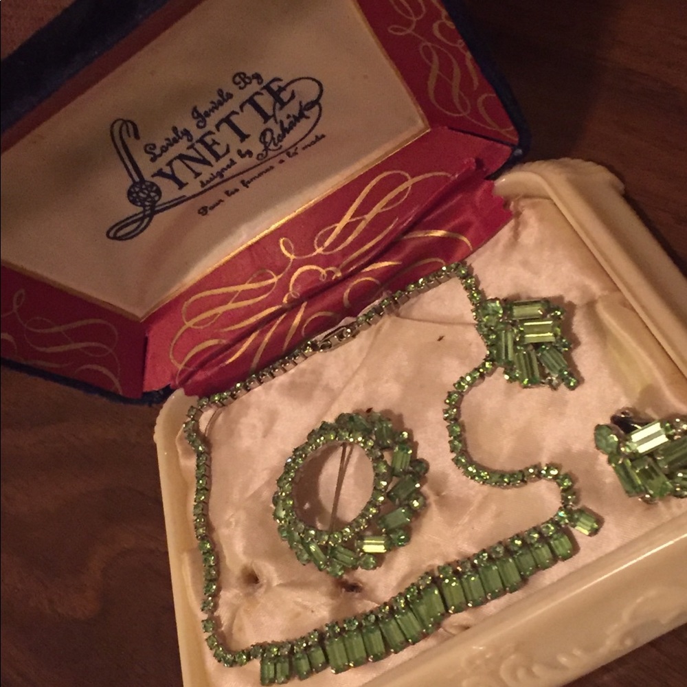 Lynette Necklace/Earing Set